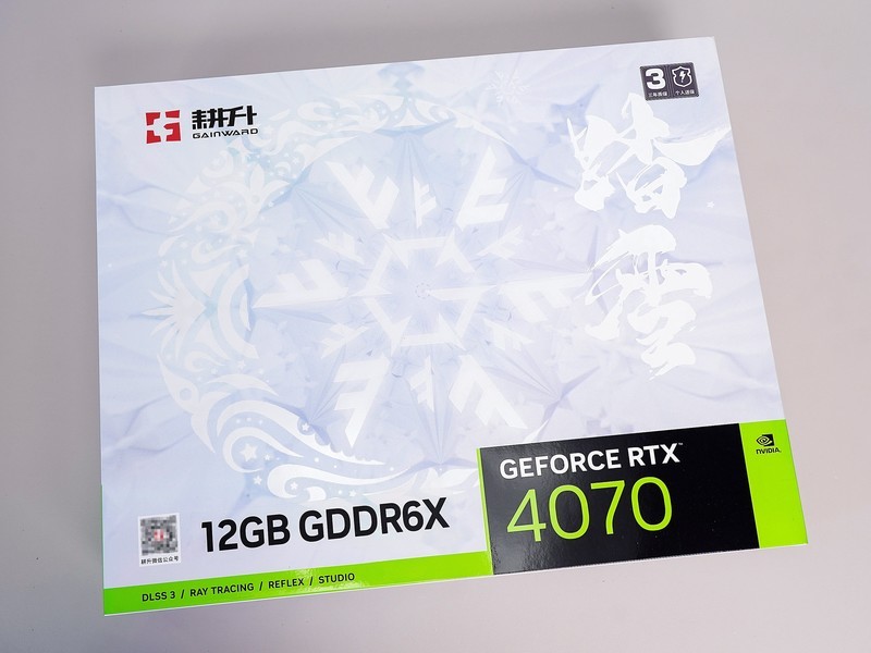 更薄更省电，万元以内整机预算新选择：耕升 RTX 4070 踏雪评测