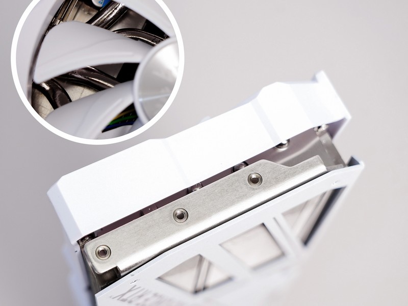 更薄更省电，万元以内整机预算新选择：耕升 RTX 4070 踏雪评测