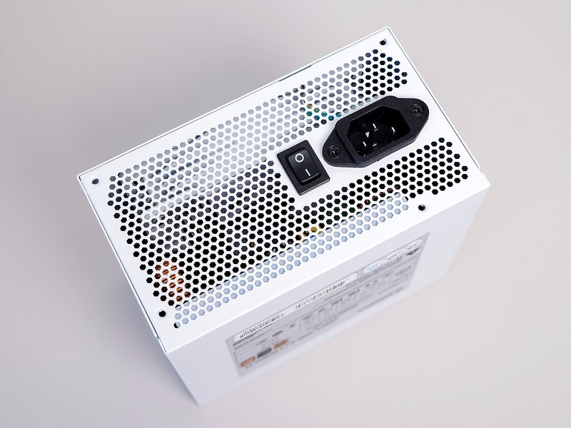 更薄更省电，万元以内整机预算新选择：耕升 RTX 4070 踏雪评测