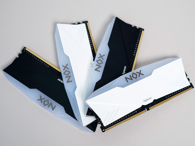 更薄更省电，万元以内整机预算新选择：耕升 RTX 4070 踏雪评测