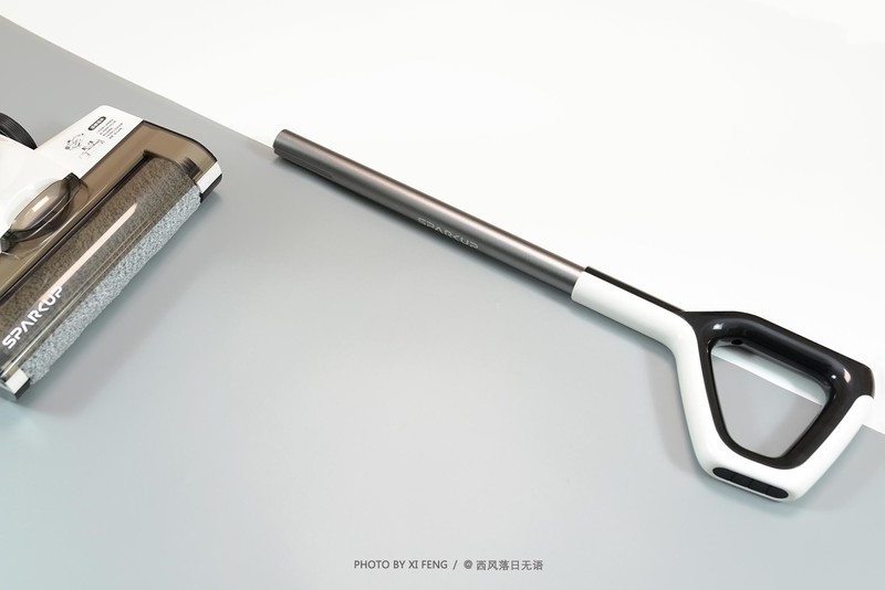 一千四就能搞定，何必花三五千？靠谱新势力：星火青辰智能洗地机