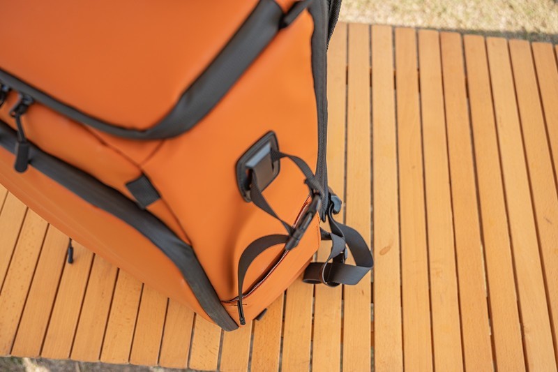 两机三镜笔记本背起就走，入手佰信双肩减重摄影包，三优点三嘈点