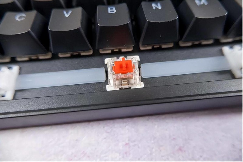 全键热插拔，可玩性更高，钛度K850彩戏师机械键盘体验