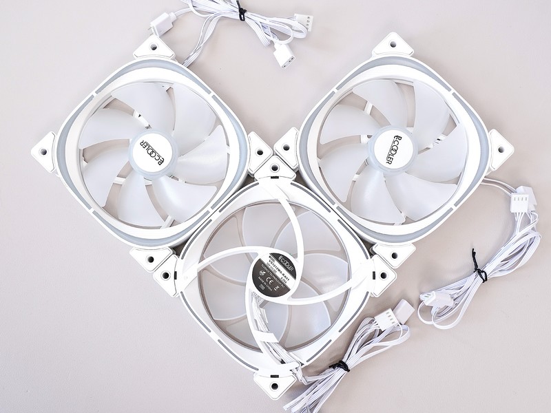 更薄更省电，万元以内整机预算新选择：耕升 RTX 4070 踏雪评测