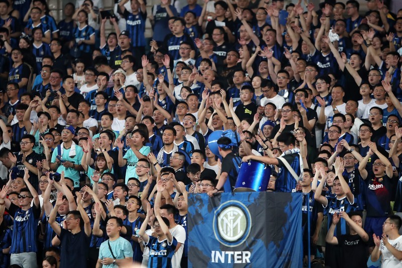 梦回20年前，海洋与热情的激烈碰撞，内拉谈欧冠米兰德比的正确打开方式