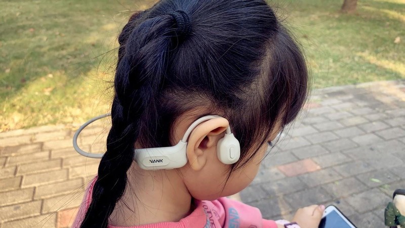 很轻、很舒适，NANK Runner CC4轻量化骨传导耳机