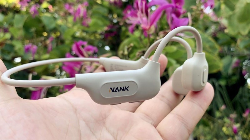 很轻、很舒适，NANK Runner CC4轻量化骨传导耳机