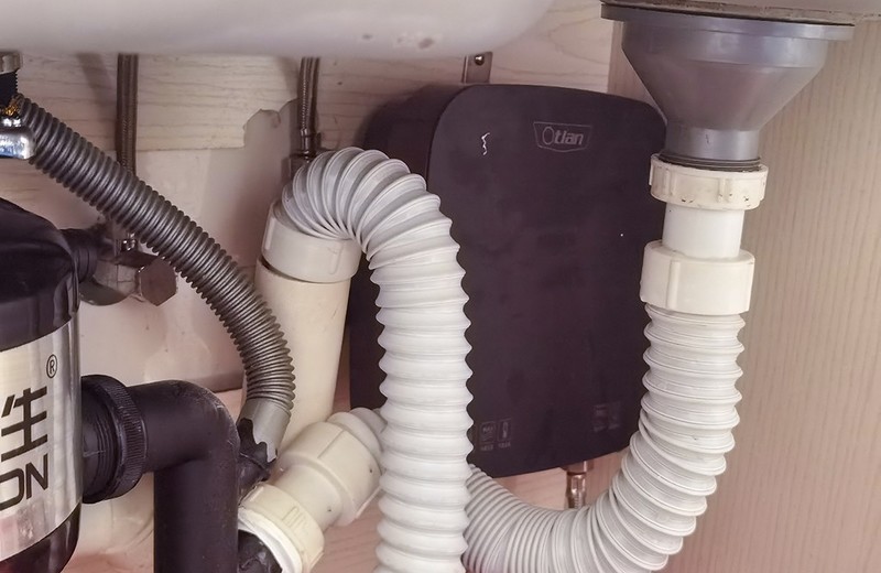 冬天厨房神器，即开即热的奥特朗小厨宝