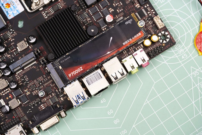 华南金牌H610M-I主板装机实测，板U千元内ITX主机