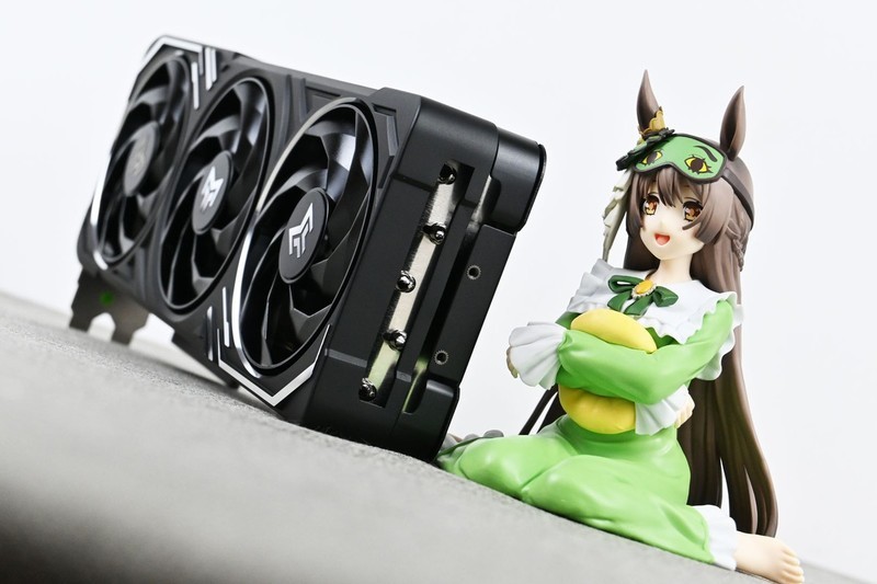 影驰RTX5070Ti金属大师黑金版OC开箱拆解评测：4K+165Hz屏新搭子