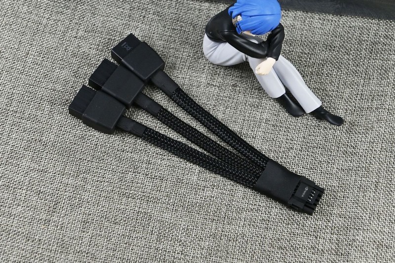 影驰RTX5070Ti金属大师黑金版OC开箱拆解评测：4K+165Hz屏新搭子