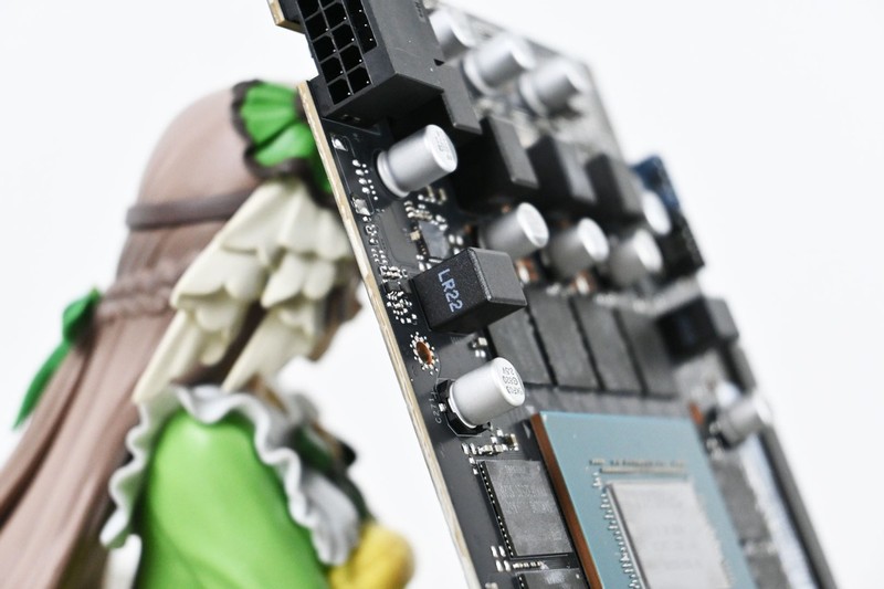 影驰RTX5070Ti金属大师黑金版OC开箱拆解评测：4K+165Hz屏新搭子