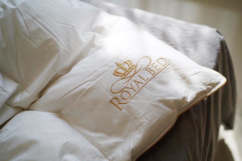 95%白鹅绒冬被帮你告别寒冷的夜，德国进口OBB ROYAL BED鹅绒被体验