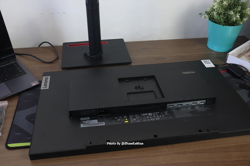 如何压缩成本，解决桌后墙面RGB布光难题？说说我的方案