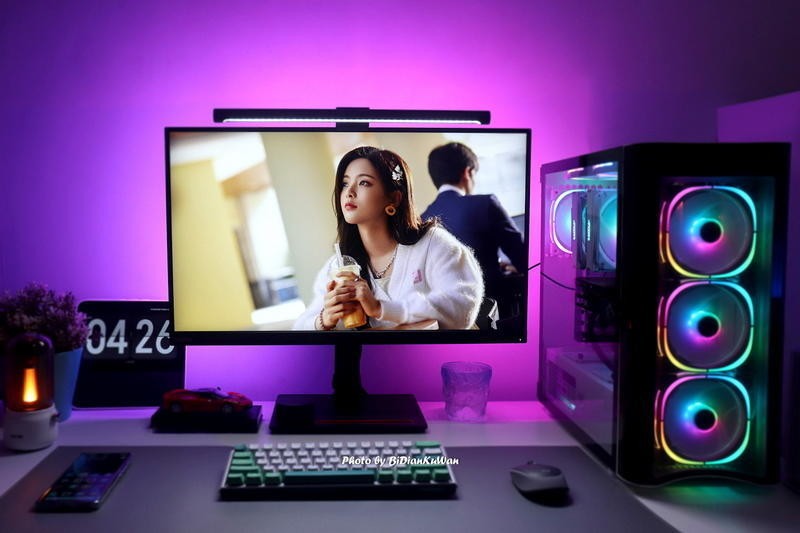 如何压缩成本，解决桌后墙面RGB布光难题？说说我的方案