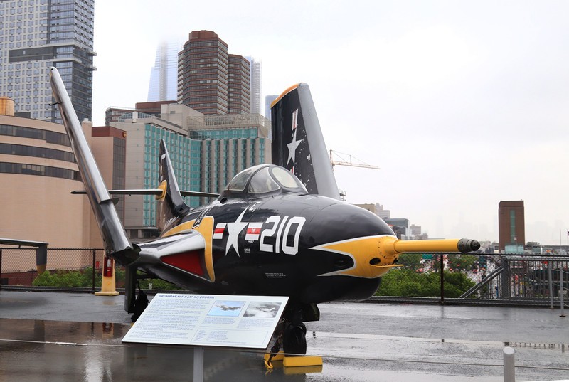 参观美国无畏号航母(一）