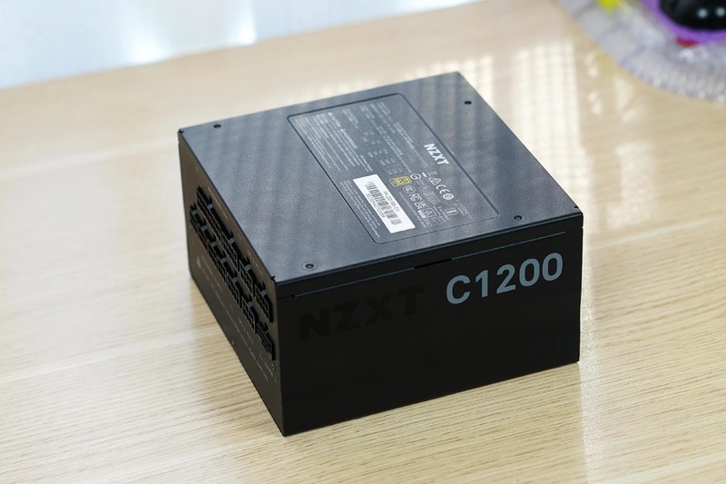 配置豪华、用料扎实，恩杰NZXT C1200 GOLD电源拆解评测