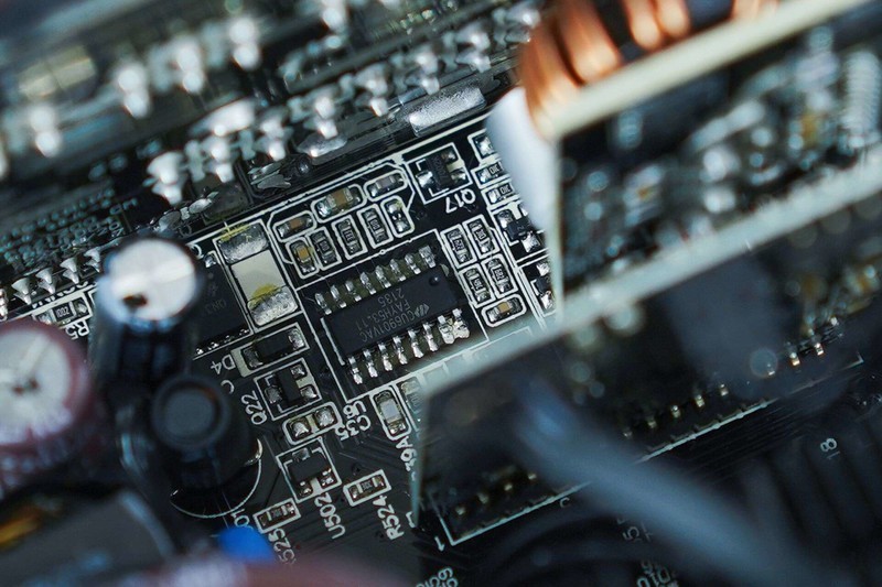 配置豪华、用料扎实，恩杰NZXT C1200 GOLD电源拆解评测