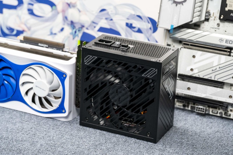 1000W功率喂饱RTX 50显卡，微星MPG A1000GS PCIE5电源使用体验