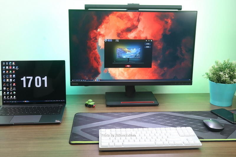 如何压缩成本，解决桌后墙面RGB布光难题？说说我的方案