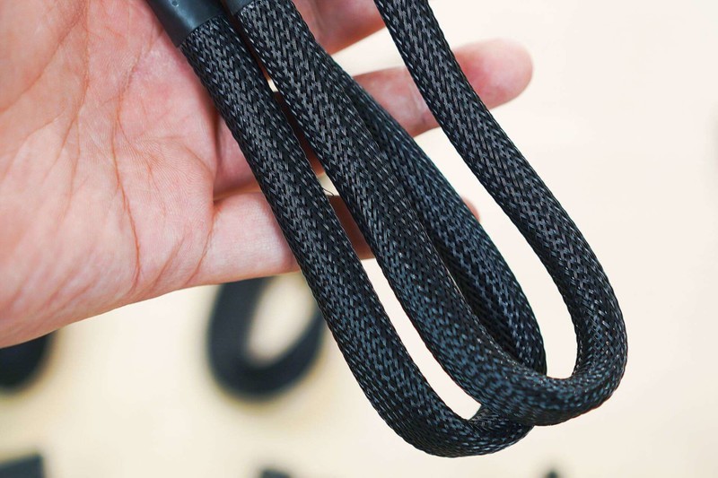 配置豪华、用料扎实，恩杰NZXT C1200 GOLD电源拆解评测