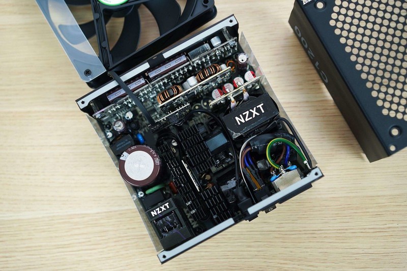 配置豪华、用料扎实，恩杰NZXT C1200 GOLD电源拆解评测