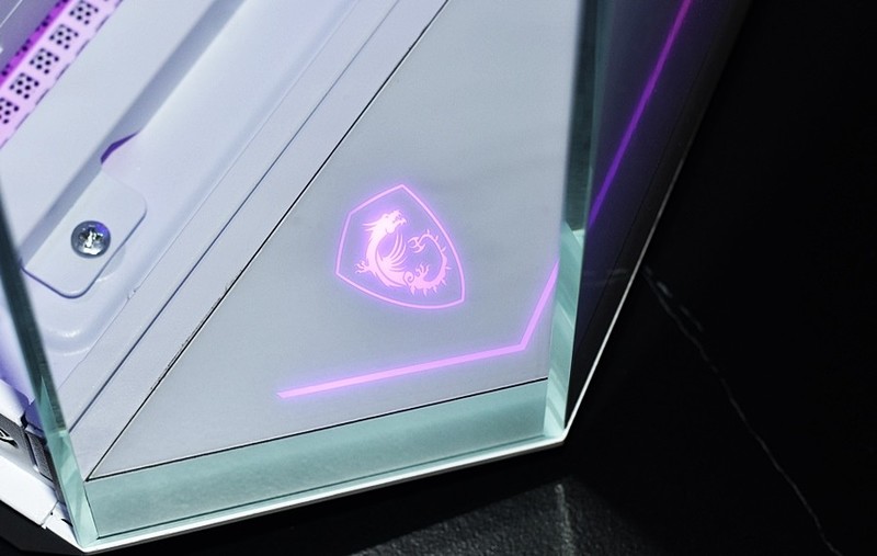 人性化海景房电竞机箱 微星MAG PANO 100L PZ WHITE白刃PLUS实测分享