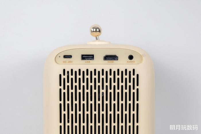 哈趣H2上手一周后的真实感受：白天也能看的千元投影