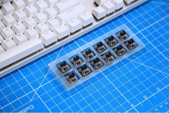 你的键盘由你定，全尺寸RGB热插拔入手分享
