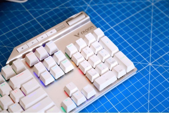 你的键盘由你定，全尺寸RGB热插拔入手分享