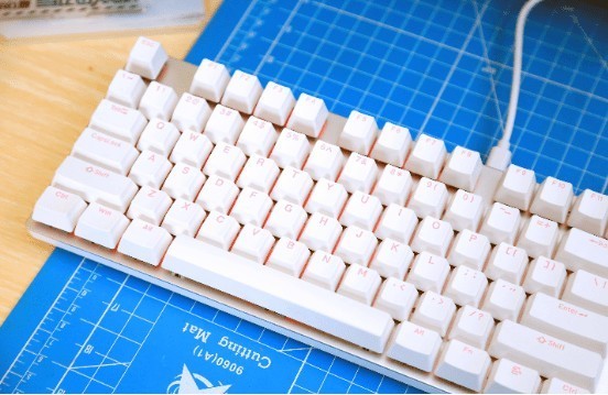 你的键盘由你定，全尺寸RGB热插拔入手分享
