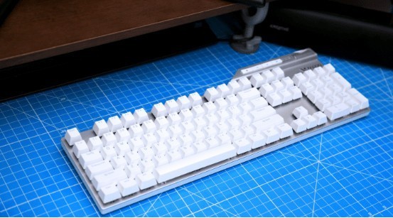 你的键盘由你定，全尺寸RGB热插拔入手分享