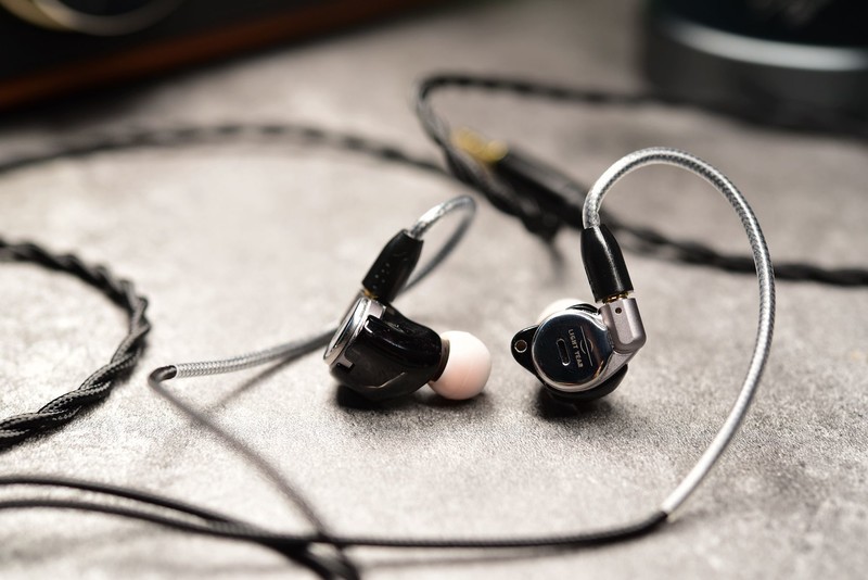 一圈两铁、索尼前工程师调音，国产HiFi圈黑马光年星城5试听