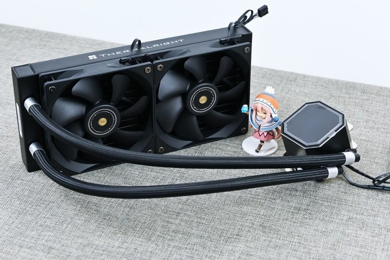 利民FrozenPrism240冰封棱镜水冷散热器试玩：当风冷扣具遇上水冷