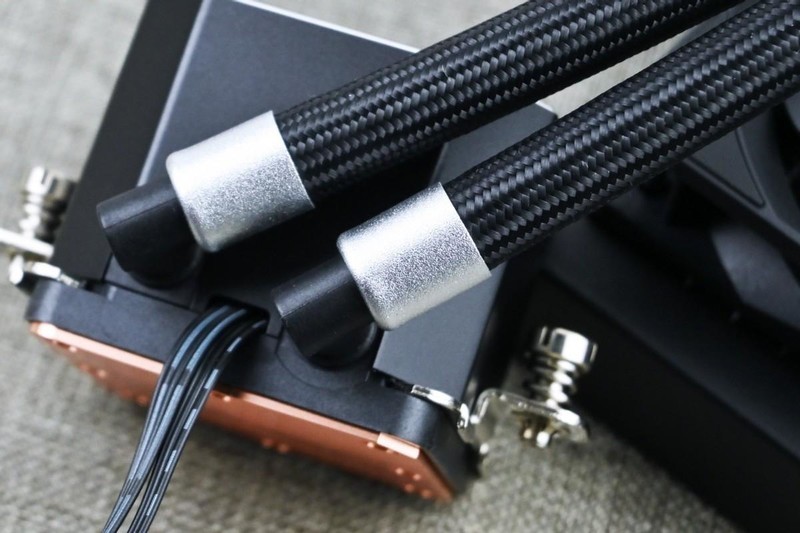 利民FrozenPrism240冰封棱镜水冷散热器试玩：当风冷扣具遇上水冷