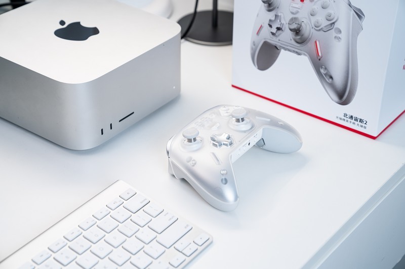 让人爱不释手的游戏手柄，北通宙斯2光轴精英手柄体验