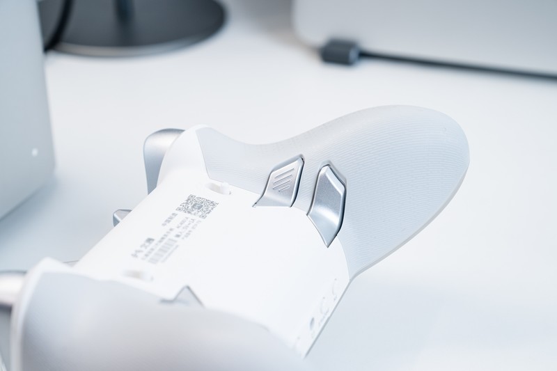 让人爱不释手的游戏手柄，北通宙斯2光轴精英手柄体验