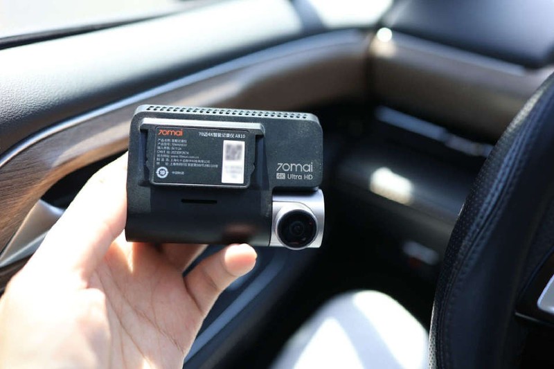 同样都是4K的行车记录仪，到底有什么区别？70迈A810 VS 盯盯拍mini5