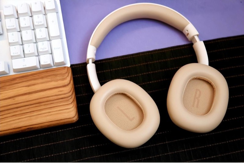 看腻了入耳式降噪耳机？这次来个头戴式了解一下？