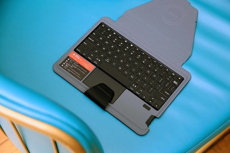 iPad秒变生产力工具？入手耐尔金悍灵键盘保护套后分享