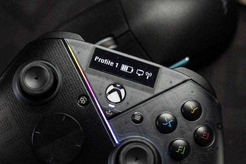 颜值在线，手感饱满，雷切Pro无线游戏手柄