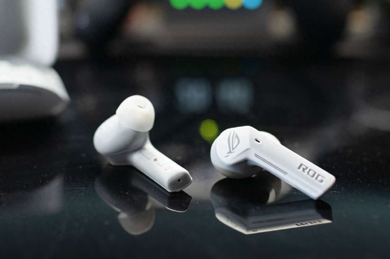 颜值在线，手感饱满，雷切Pro无线游戏手柄