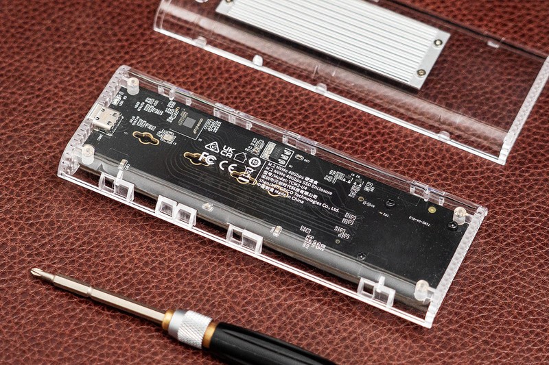 ASM2464PD主控威力如斯，实测传输速度2.5GB/s，ORICO真USB4移动硬盘评测