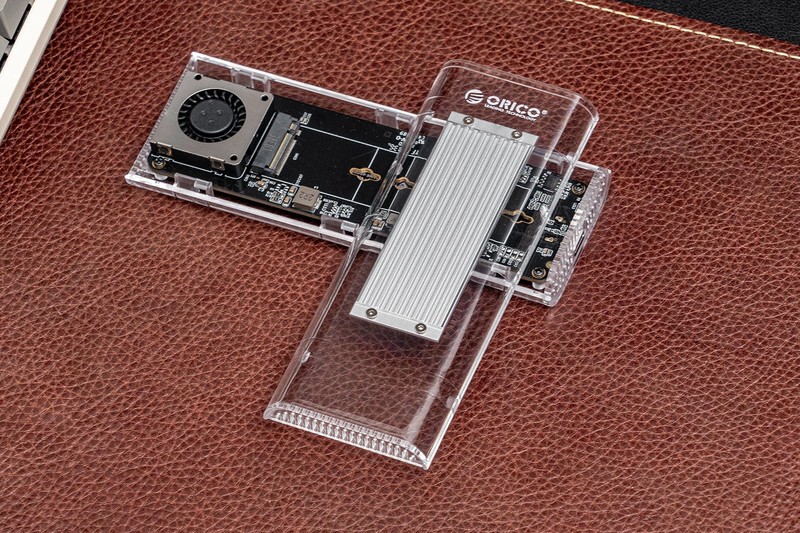 ASM2464PD主控威力如斯，实测传输速度2.5GB/s，ORICO真USB4移动硬盘评测