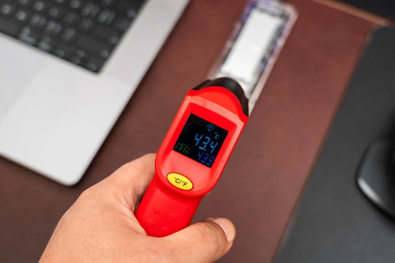 ASM2464PD主控威力如斯，实测传输速度2.5GB/s，ORICO真USB4移动硬盘评测