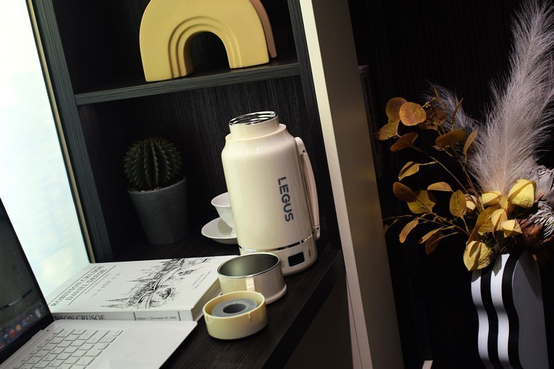 便捷、舒适、健康 LEGUS便携式旅行电热水杯