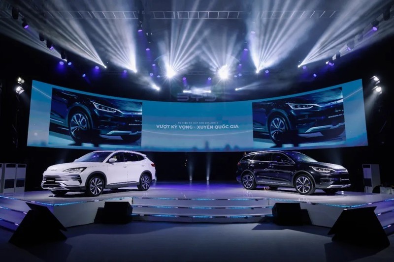 比亚迪宋家族再封神 单月狂卖8.4万背后的硬核密码！