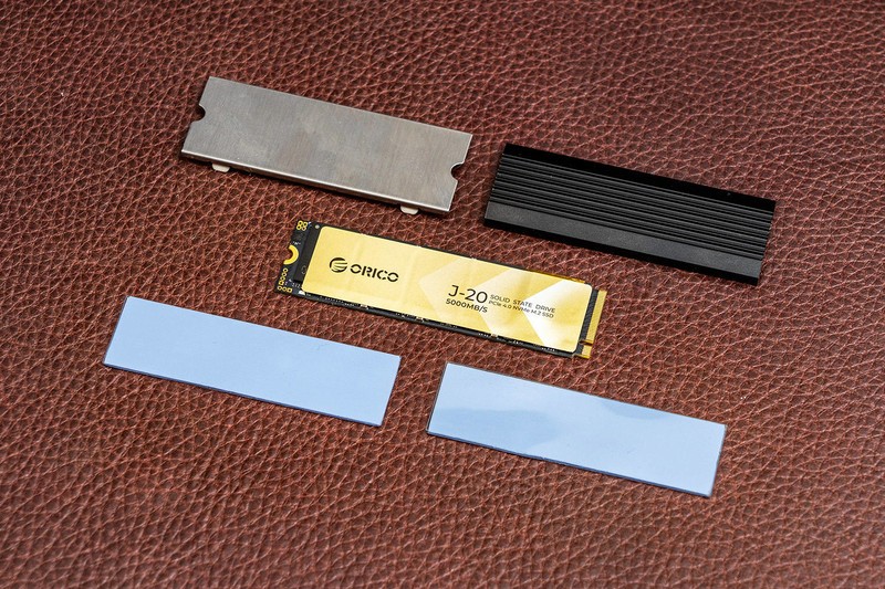 ASM2464PD主控威力如斯，实测传输速度2.5GB/s，ORICO真USB4移动硬盘评测