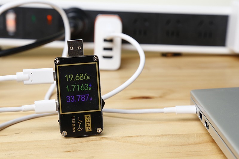 小巧多用的Cyberize玲珑坞 让你秒变办公多面手