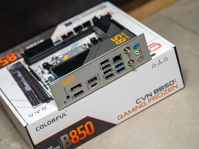 锐龙小钢炮来袭，七彩虹 CVN B850I 登陆舰主板开箱拆解